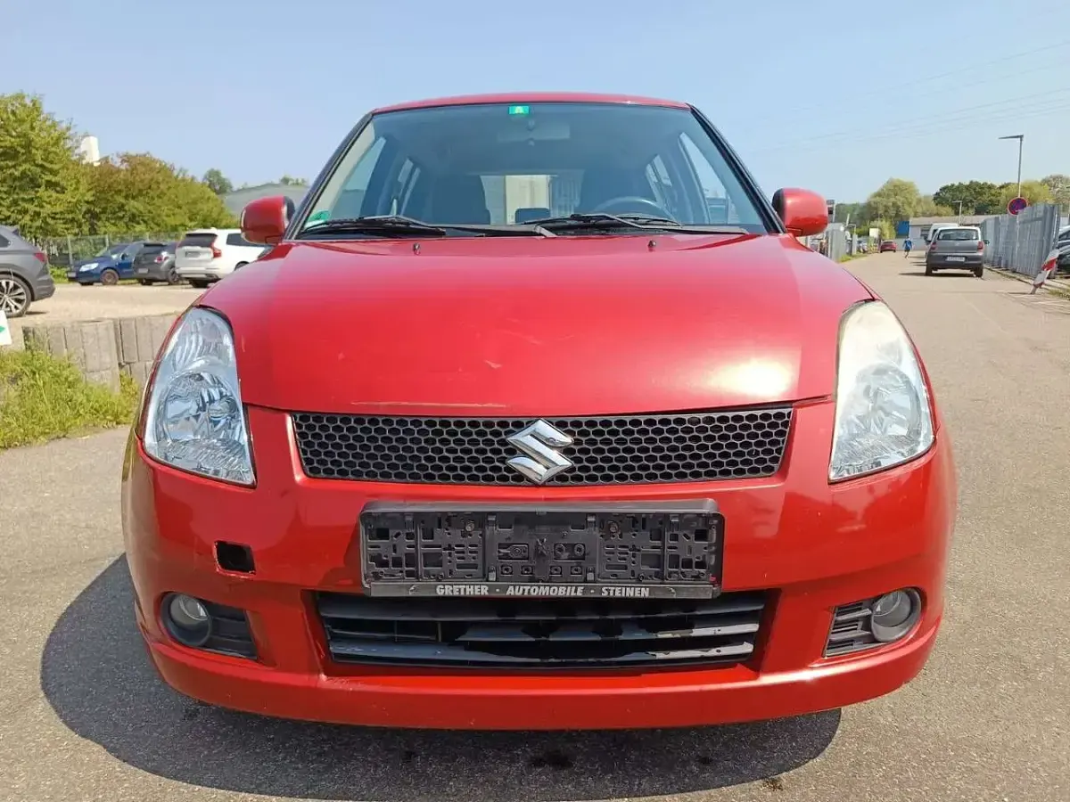 Gebraucht Suzuki Swift Club 92 PS (67 kW) 2007 Rot Kleinwagen