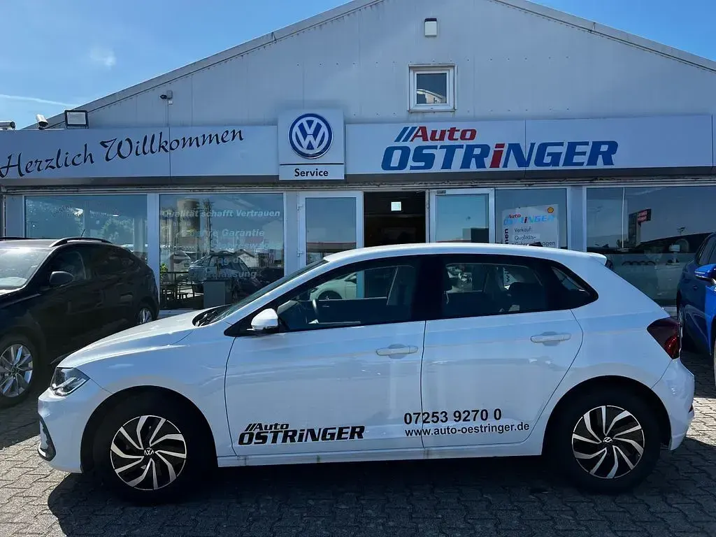 Gebraucht VW Polo Life 95 PS (69 kW) 2024 Weiß Limousine
