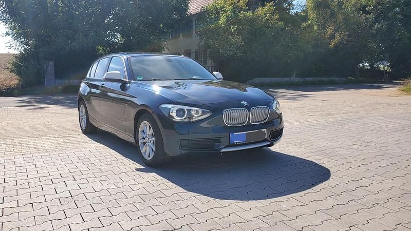 Blau Gebraucht 2012 BMW 116 Kleinwagen | 5.000 € (Superpreis) - Bild 1/4