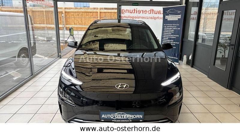 Gebraucht Hyundai Kona Trend 100 kW (136 PS) 2021 Phantom black metallic SUV