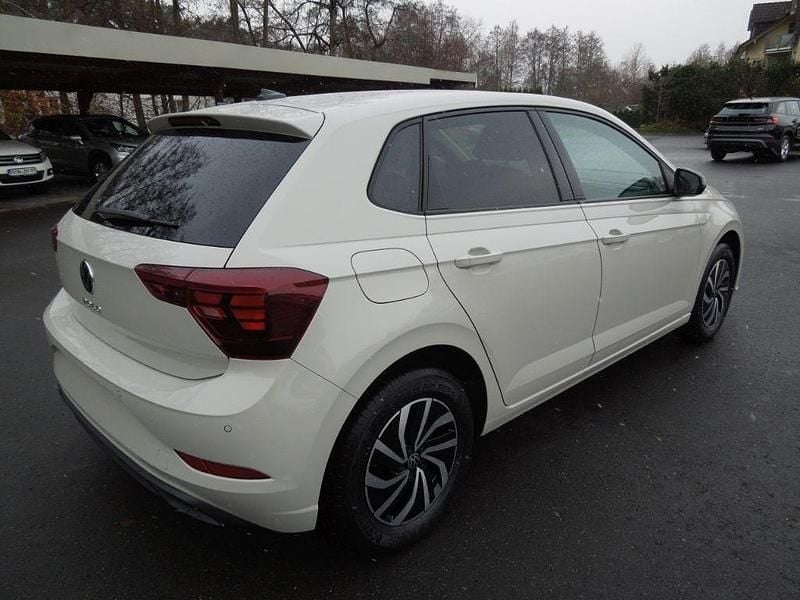 Neu VW Polo Life 95 PS (69 kW) 2025 Ascotgrau Kleinwagen