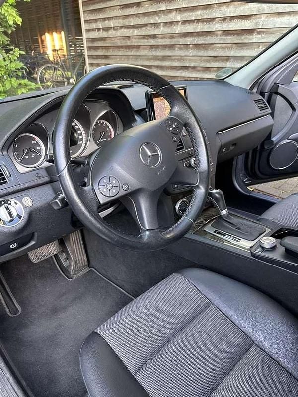 Gebraucht Mercedes C200 184 PS (135 kW) 2011 Limousine