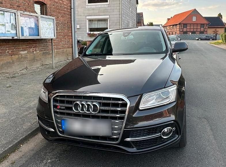 Grau Gebraucht 2014 Audi SQ5 SUV | 18.000 € (Guter Preis) - Bild 1/4