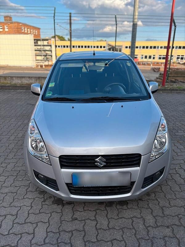 Gebraucht Suzuki Splash Club 86 PS (63 kW) 2009 Silber Kleinwagen