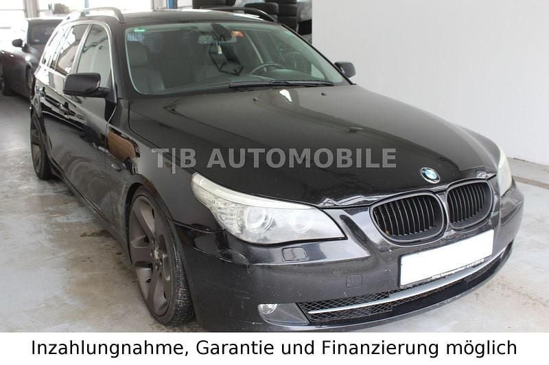 Gebraucht BMW 530 Advantage 235 PS (172 kW) 2007 Kombi