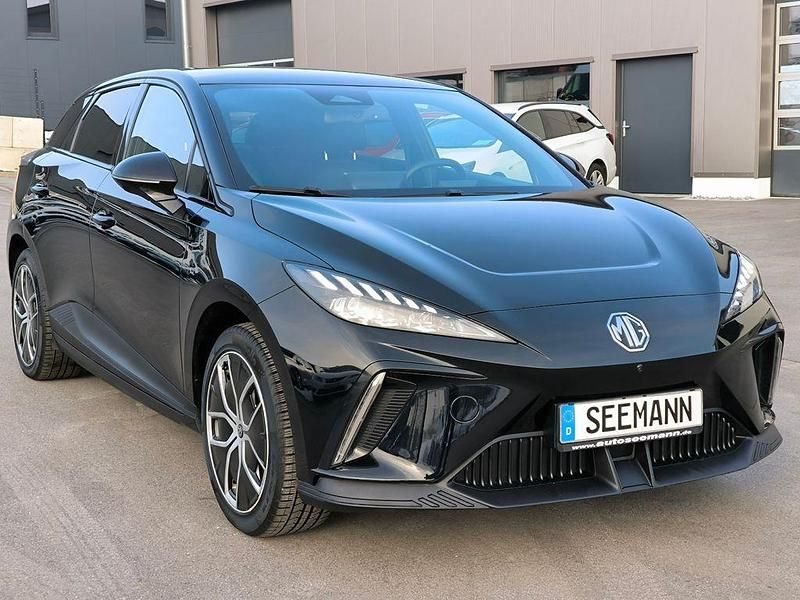 Gebraucht MG MG4 EV Luxury 150 kW (204 PS) 2023 Schwarz Kleinwagen