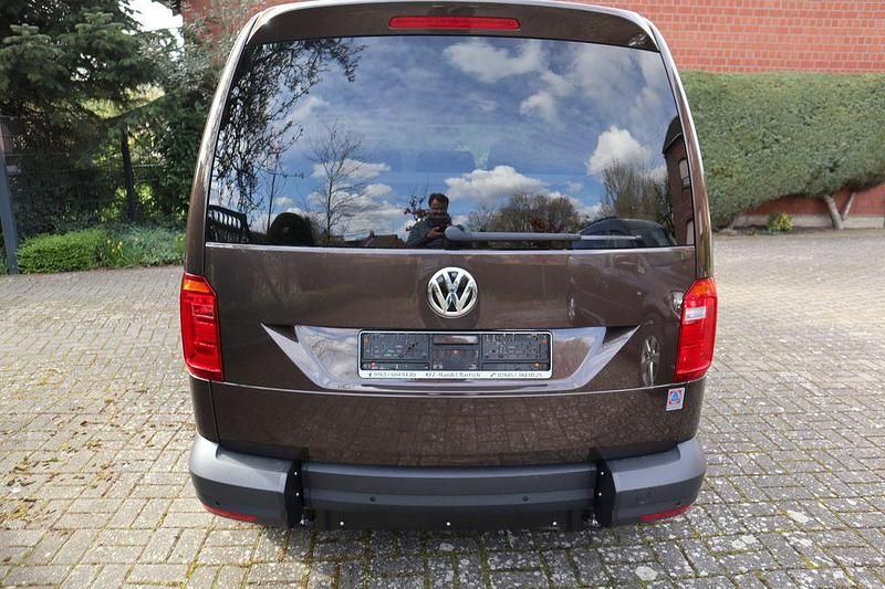 Gebraucht VW Caddy 102 PS (75 kW) 2020 Braun Van / Kleinbus