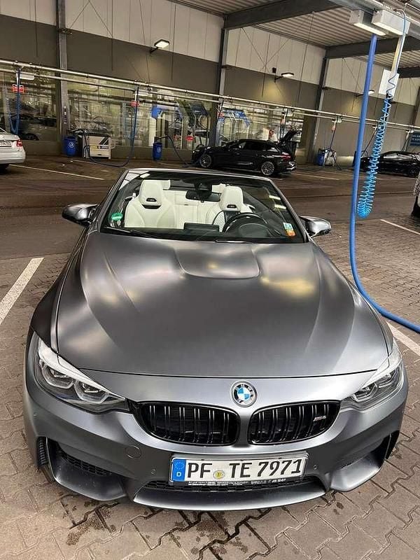 Grau Gebraucht 2018 BMW M4 Cabriolet Competition Edition Cabrio | 59.000 € (Etwas zu teuer) - Bild 1/4