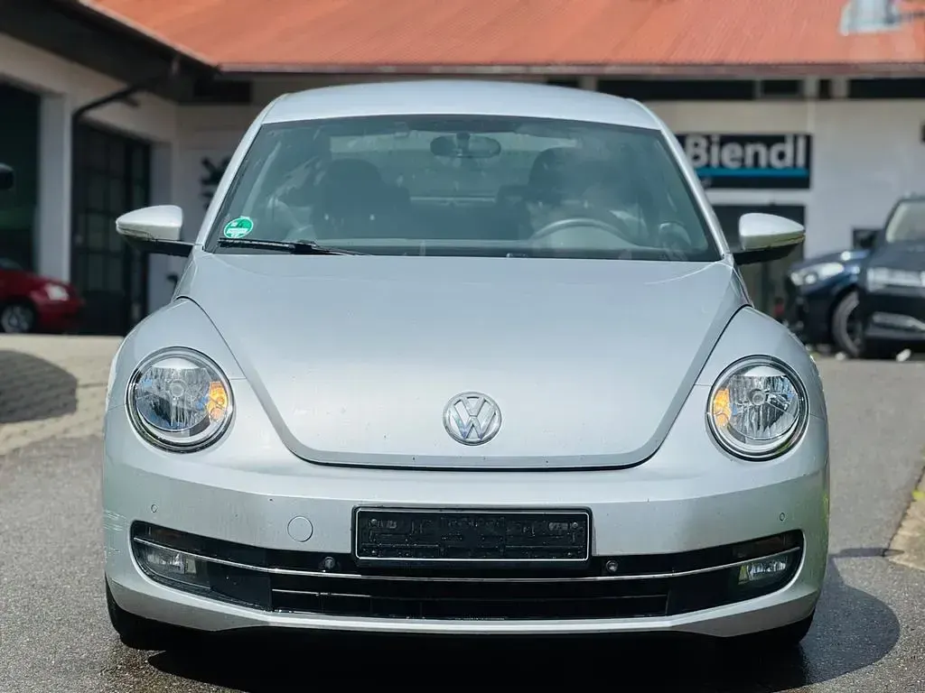 Gebraucht VW Beetle Design 105 PS (77 kW) 2012 Silber Kleinwagen