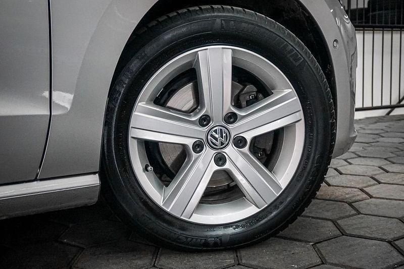 Gebraucht VW Golf Sportsvan 125 PS (91 kW) 2015 Silber Van / Kleinbus