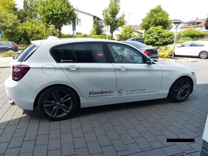 Gebraucht BMW 118 Performance 143 PS (105 kW) 2011 Weiß Kleinwagen