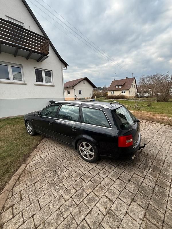 Gebraucht Audi A6 163 PS (119 kW) 2002 Schwarz Kombi
