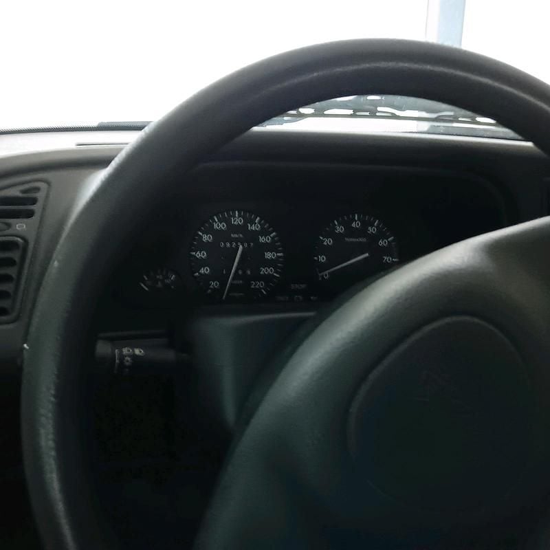 Gebraucht Peugeot 306 75 PS (55 kW) 1995 Gold Limousine