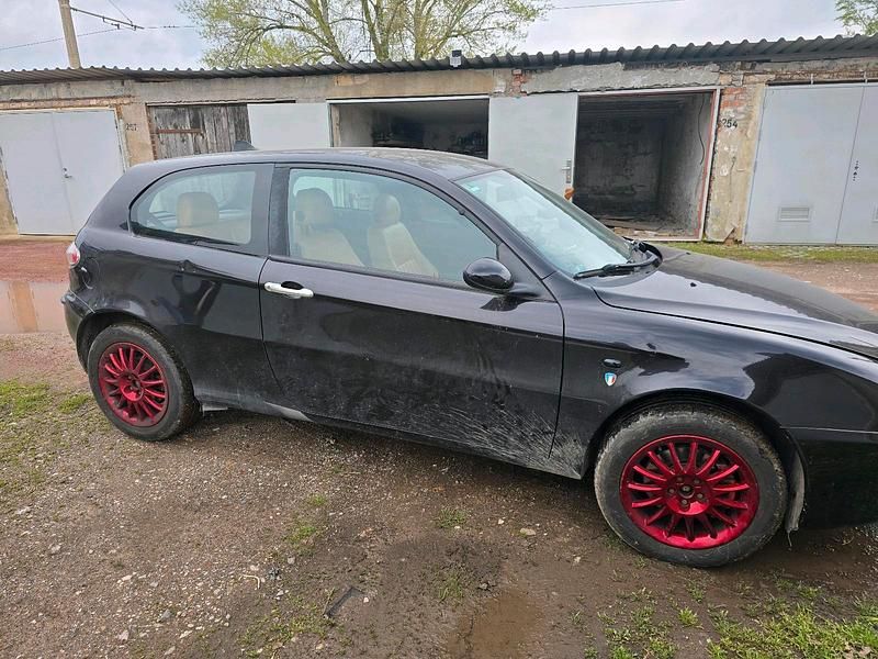 Gebraucht Alfa Romeo 147 150 PS (110 kW) 2000 Braun Kleinwagen