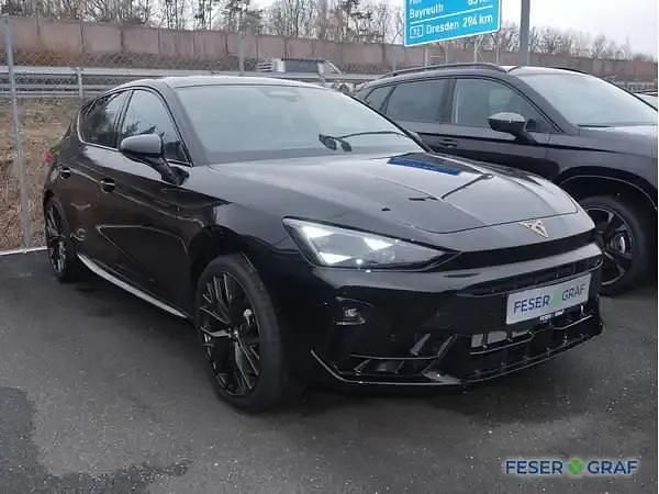 Neu Cupra Leon 300 PS (220 kW) 2026 Midnight schwarz Kombi