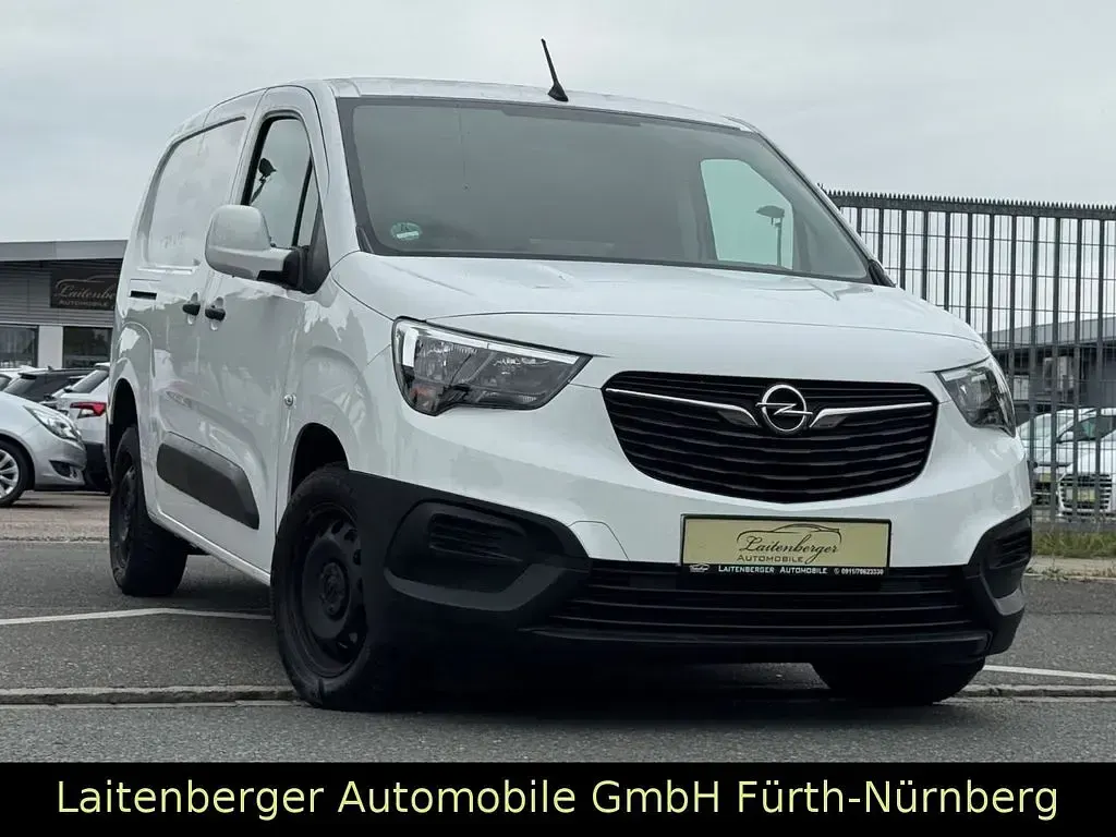 Gebraucht Opel Combo Edition 102 PS (75 kW) 2021 Weiß Van / Kleinbus