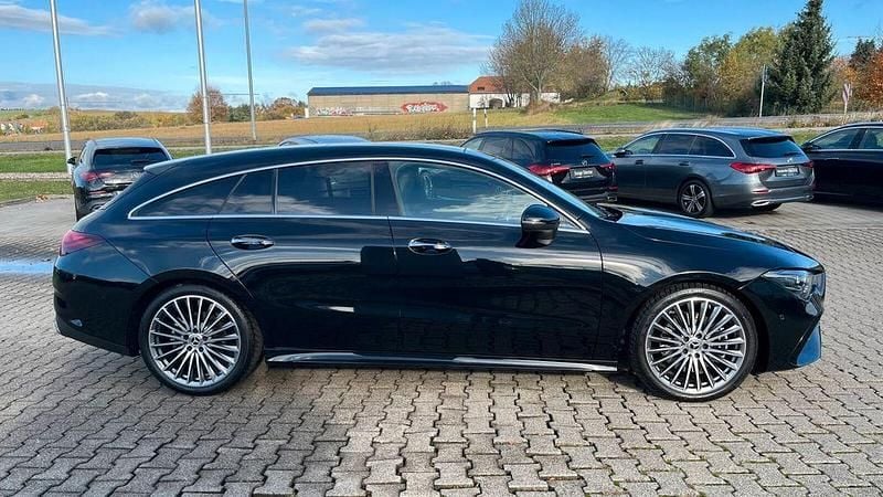 Gebraucht Mercedes CLA220 AMG 190 PS (139 kW) 2025 Schwarz Limousine