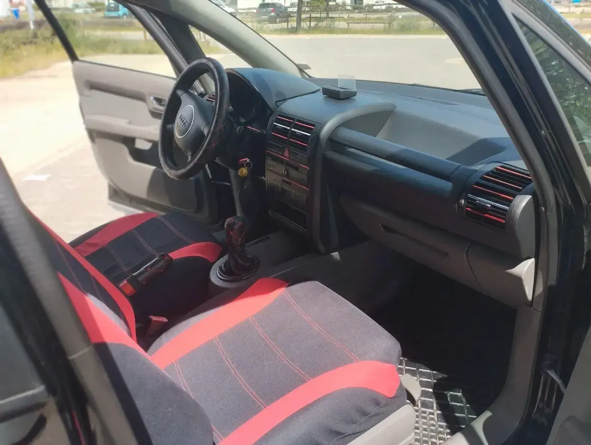 Gebraucht Audi A2 75 PS (55 kW) 2001 Schwarz Kleinwagen