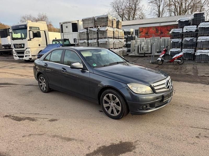 Usata Mercedes C220 Avantgarde 170 CV (125 kW) 2007 Grigio Berlina