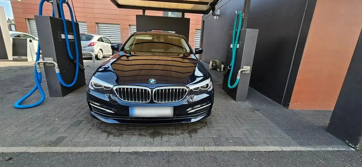 Gebraucht BMW 530 252 PS (185 kW) 2017 Blau Limousine