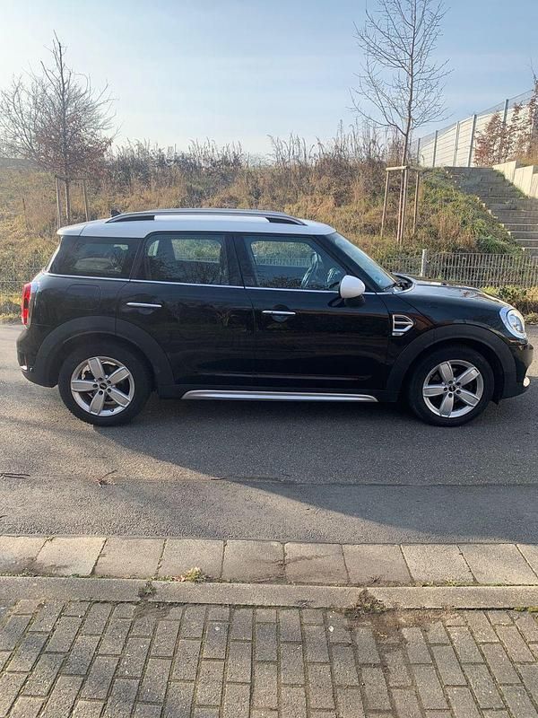 Gebraucht Mini Cooper D 150 PS (110 kW) 2017 Schwarz Kleinwagen