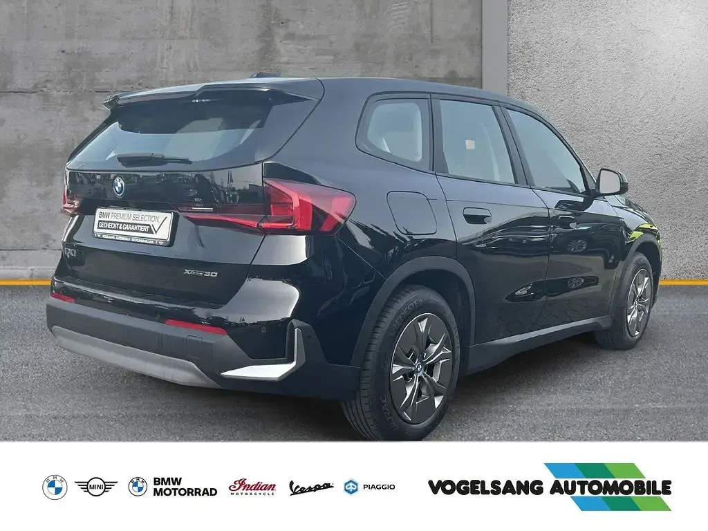 Gebraucht BMW iX1 Performance 230 kW (313 PS) 2023 Schwarz SUV