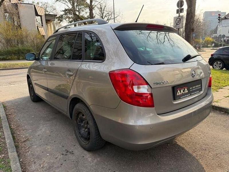 Gebraucht Skoda Fabia Active 95 PS (69 kW) 2014 Weiß Kleinwagen