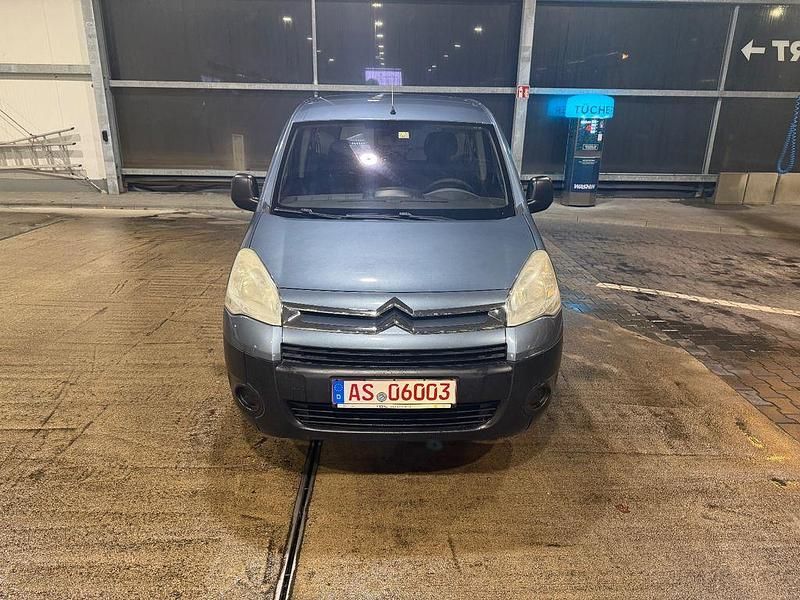 Blau Gebraucht 2008 Citroën Berlingo Van / Kleinbus | 2.990 € (Fairer Preis) - Bild 1/4