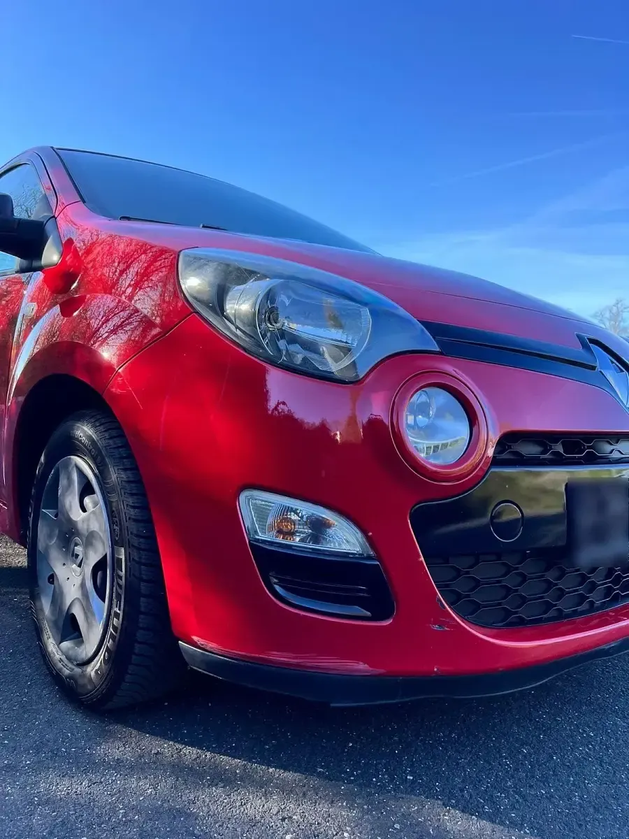 Używany Renault Twingo 75 KM (55 kW) 2013 Czerwony Hatchback