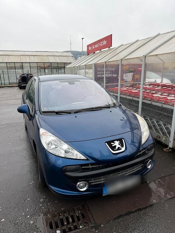 Blau Gebraucht 2006 Peugeot 207 Sport Limousine | 3.700 € - Bild 1/4