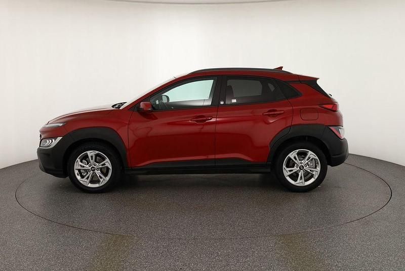 Gebraucht Hyundai Kona Edition 30+ 120 PS (88 kW) 2022 Rot SUV