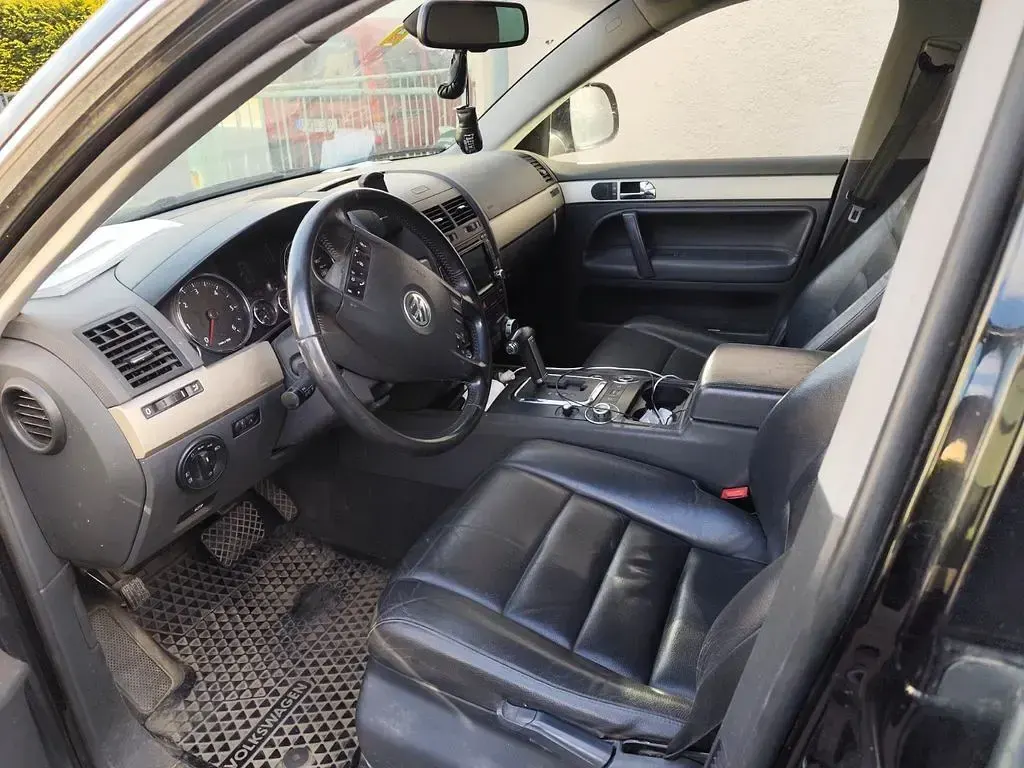 Używany VW Touareg 239 KM (175 kW) 2009 Czarny SUV