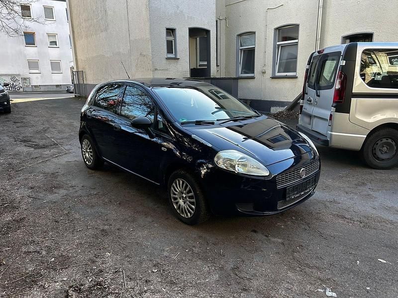 Gebraucht Fiat Punto 65 PS (47 kW) 2009 Blau Kleinwagen