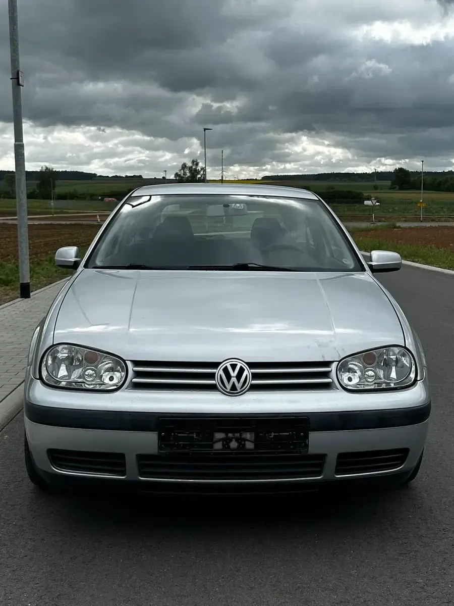 Gebraucht VW Golf 75 PS (55 kW) 2002 Silber Coupé