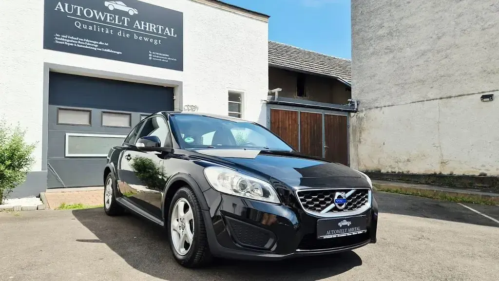 Gebraucht Volvo C30 Kinetic 114 PS (83 kW) 2010 Schwarz Kleinwagen