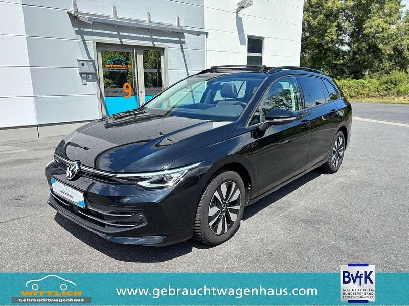 Grenaldischwarz metallic Gebraucht 2024 VW Golf VIII Goal Kombi | 27.500 € (Superpreis) - Bild 1/3