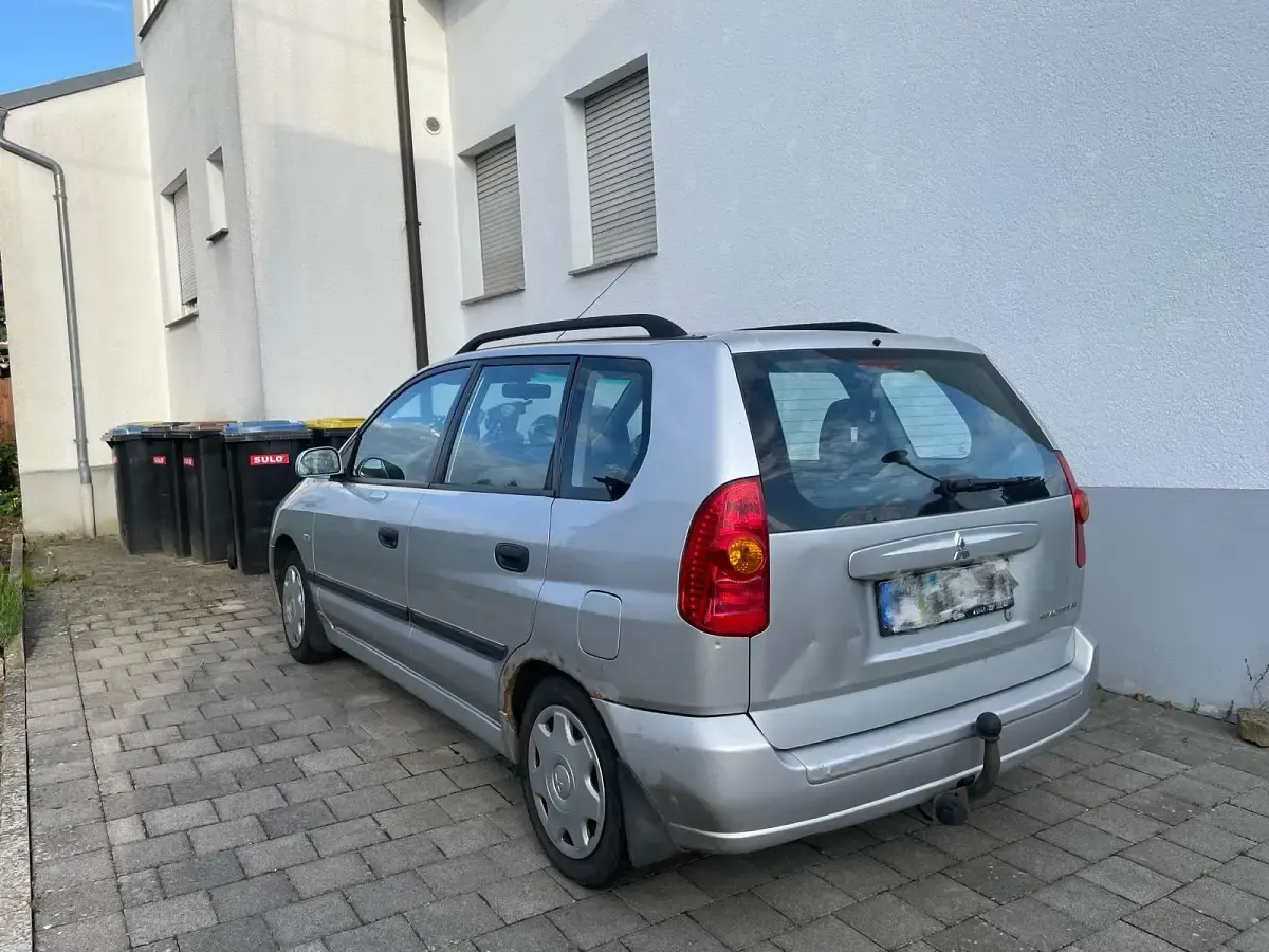Gebraucht Mitsubishi Space Star 97 PS (71 kW) 2003 Beige Van / Kleinbus