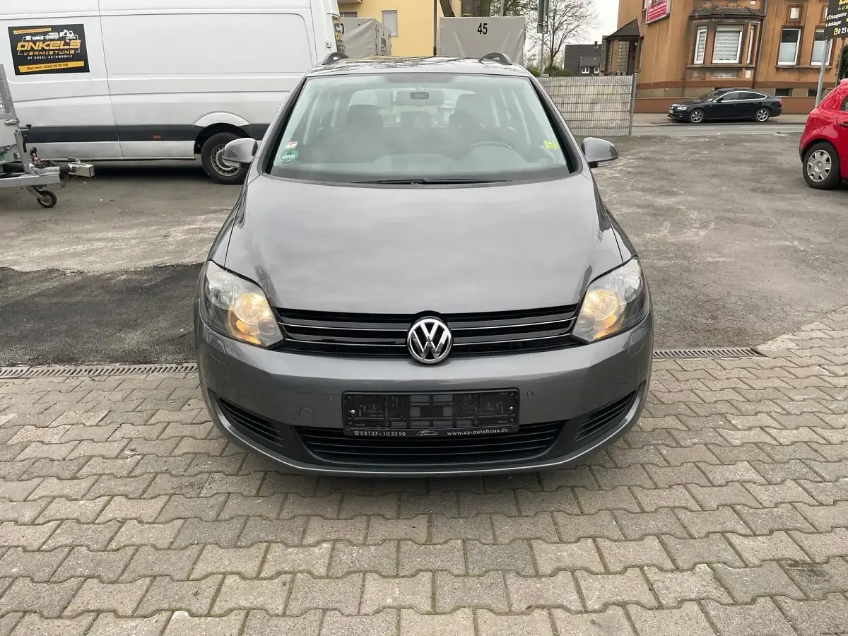 Second-hand VW Golf VII 122 CP (89 kW) 2013 Gri Berlinǎ