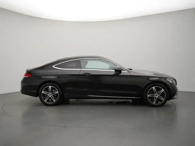 Gebraucht Mercedes C180 156 PS (114 kW) 2019 Schwarz Coupé