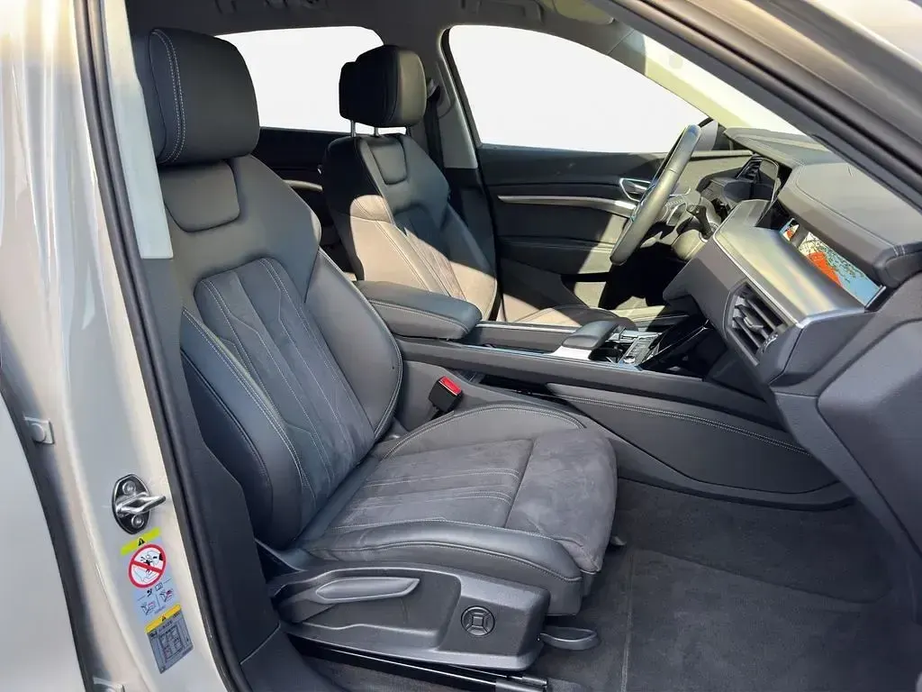 Gebraucht Audi Q8 e-tron Advanced Plus 300 kW (408 PS) 2024 Siambeige metallic SUV