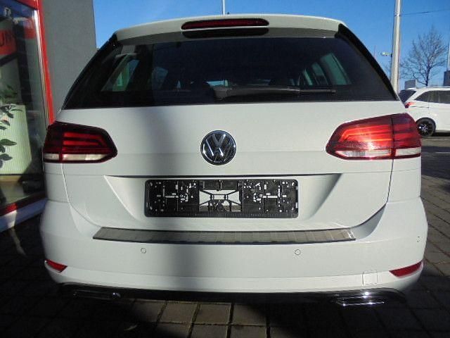 Gebraucht VW Golf VII Highline 150 PS (110 kW) 2018 Weiß Kombi