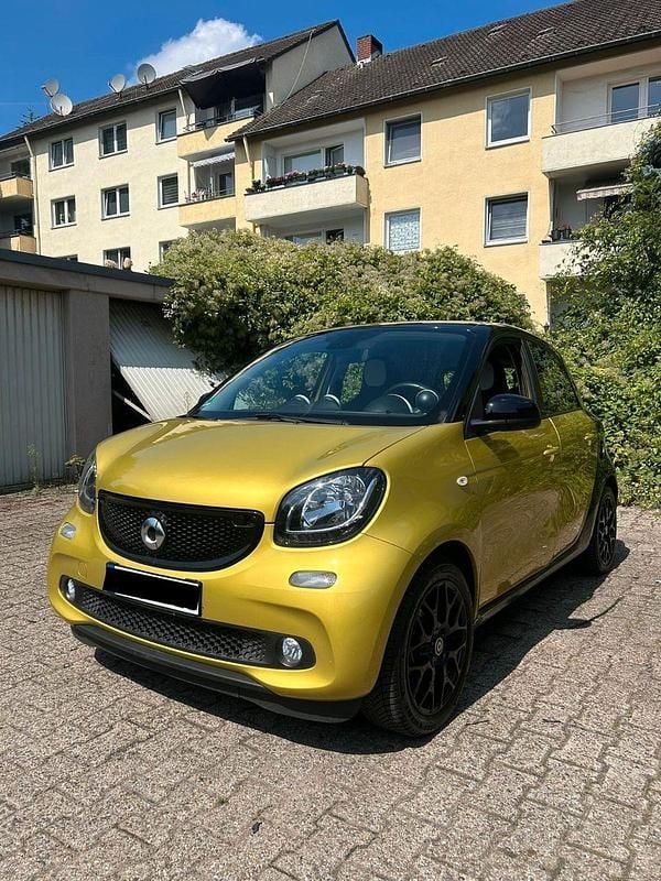 Gold Gebraucht 2014 Smart ForFour Passion Kleinwagen | 6.190 € (Fairer Preis) - Bild 1/4