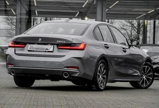 Gebraucht BMW 320e Shadowline 204 PS (150 kW) 2022 Grau Limousine
