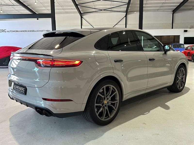 Gebraucht Porsche Cayenne Turbo 549 PS (403 kW) 2020 Grau SUV