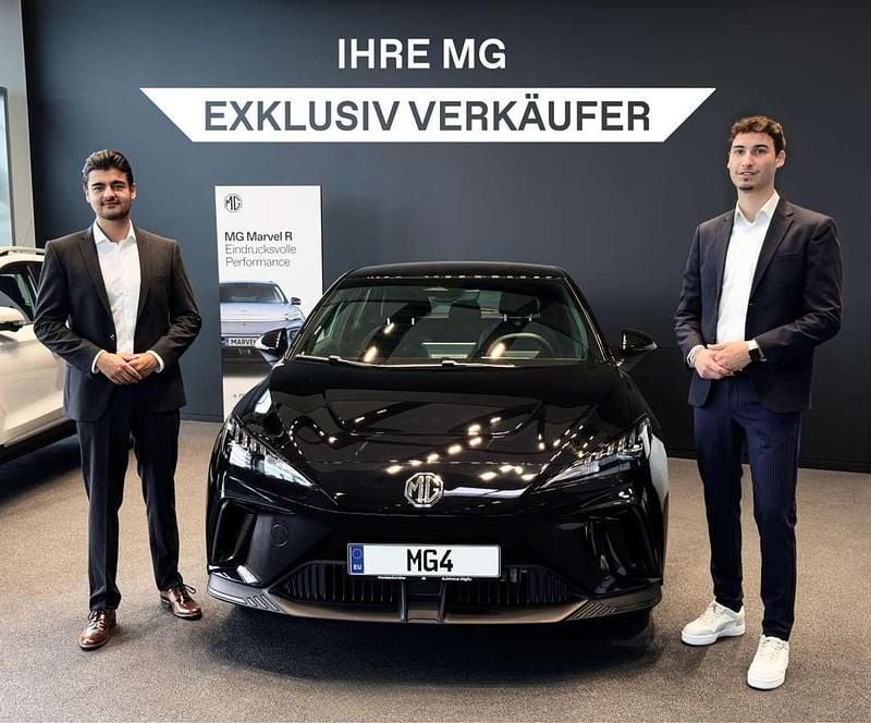 Neu MG MG3 Luxury 102 PS (75 kW) 2025 Schwarz Kleinwagen