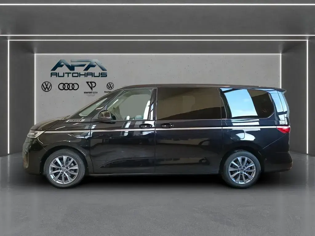 Gebraucht VW Multivan Style 150 PS (110 kW) 2025 Schwarz Van / Kleinbus