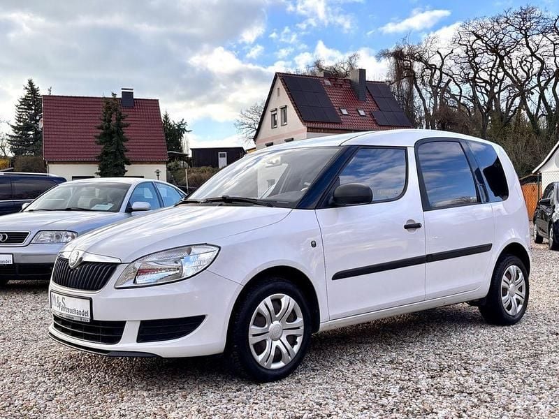 Gebraucht Skoda Roomster Plus Edition 69 PS (50 kW) 2012 Weiß Van / Kleinbus