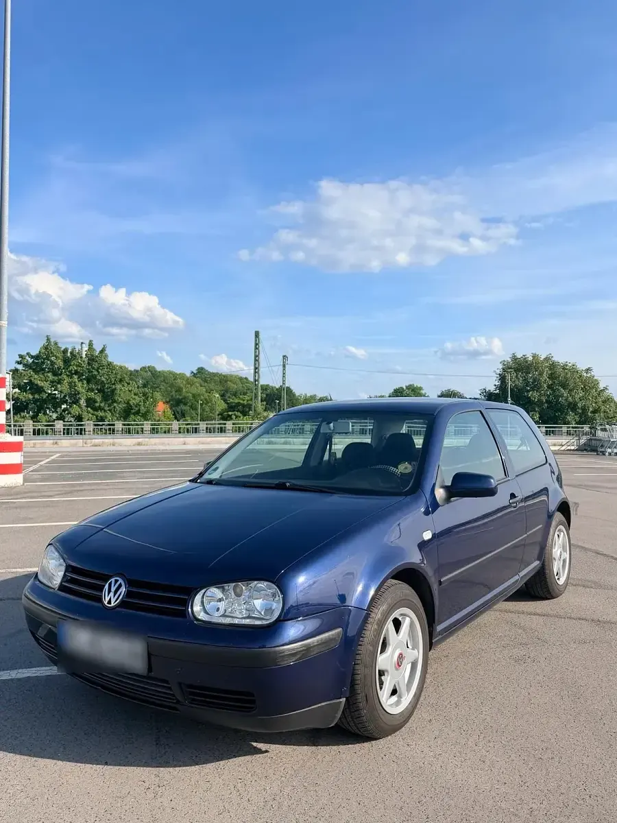 Gebraucht VW Golf IV 75 PS (55 kW) 2000 Blau Kleinwagen