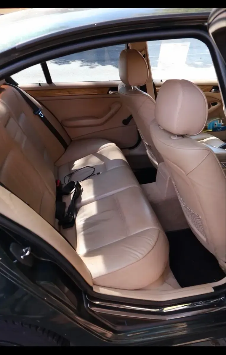 Gebraucht BMW 320 170 PS (125 kW) 2011 Grün Limousine