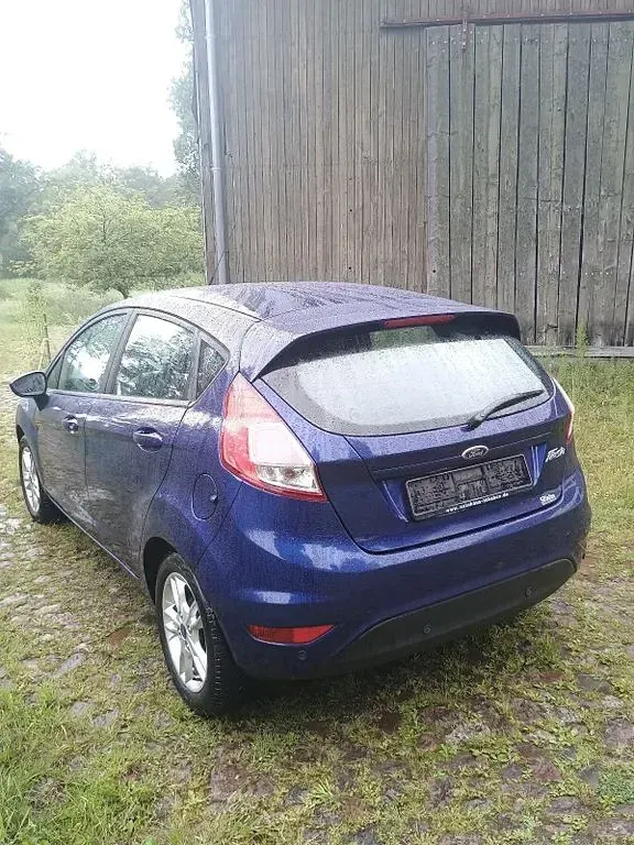 Gebraucht Ford Fiesta SYNC Edition 60 PS (44 kW) 2016 Blau Kleinwagen
